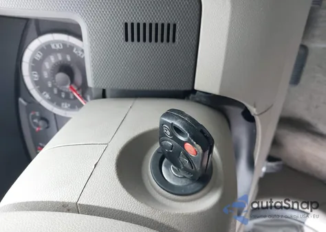 2008 Ford Escape Xlt из США, поврежденный, VIN 1FMCU93168KA03345